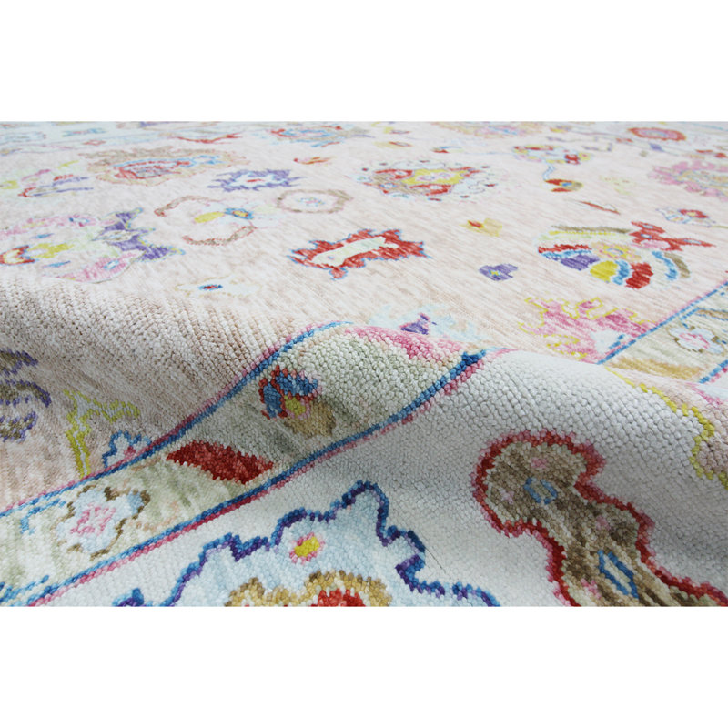 Oriental Area Rug in Ivory, Rectangle 9' x 12'