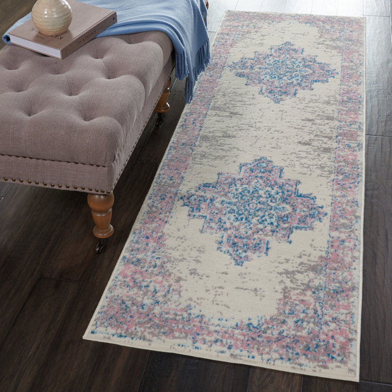 Skender Oriental Indoor Rug, Runner 2'2" x 7'6"