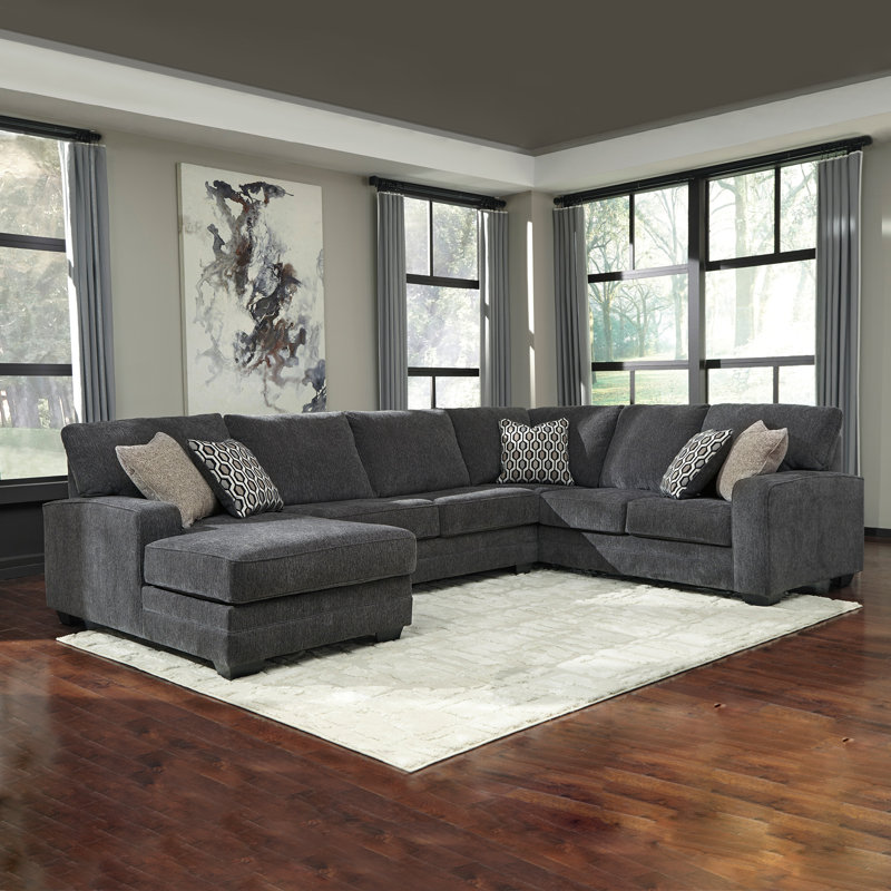Bayleen Upholstered U-Shaped Sectional, Right Hand Facing