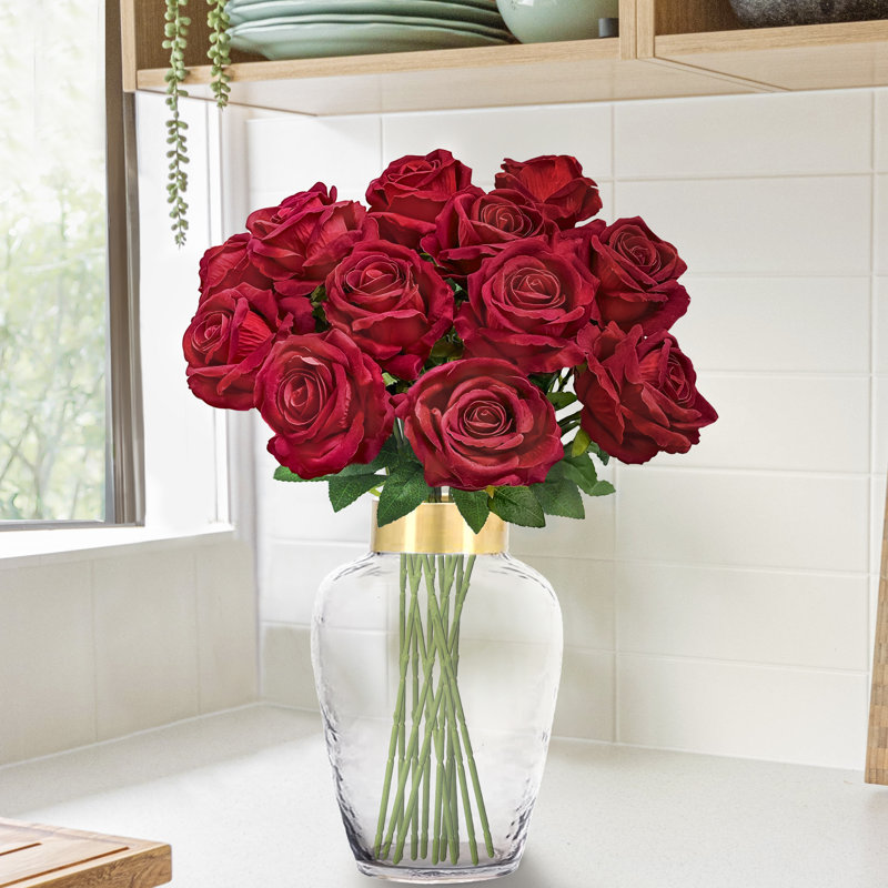 Tige de velours roses, Rouge