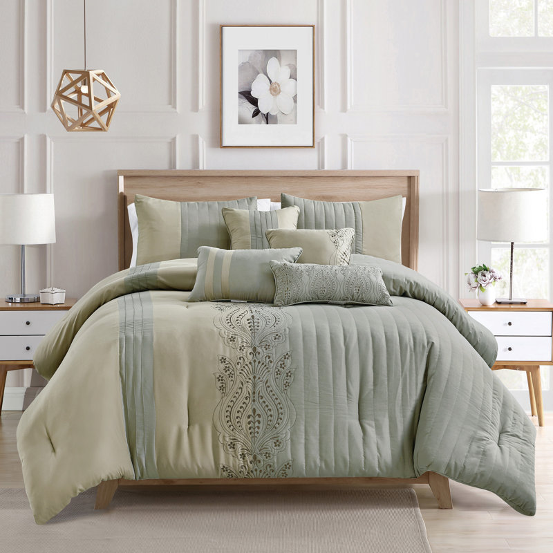 Polyester Damask Comforter Set, Queen Comforter + 6 Additional Pieces