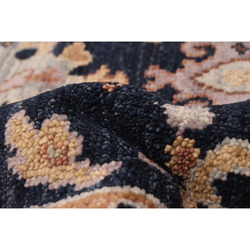 Tapis bleu marine Jules Serapi 8 pi 1 po x 9 pi 9 po