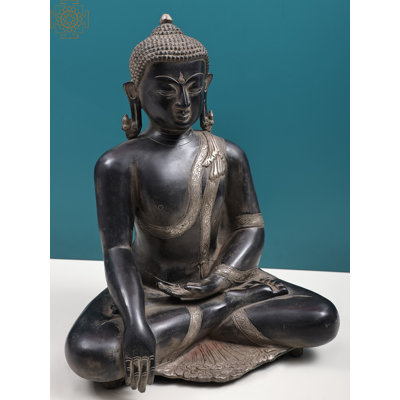 Bouddha de Gautam dans Bhumisparsha Mudra