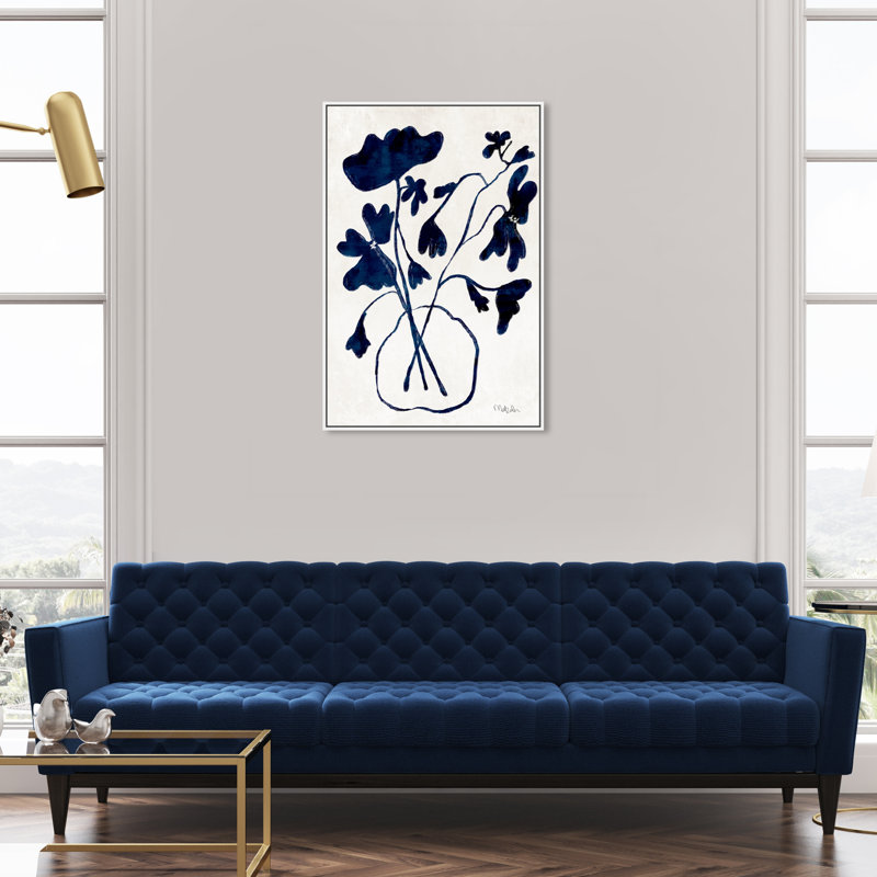 Anemone Vase II - peinture sur toile, Impression encadrée, H 37 po x l 25 po, Blanc