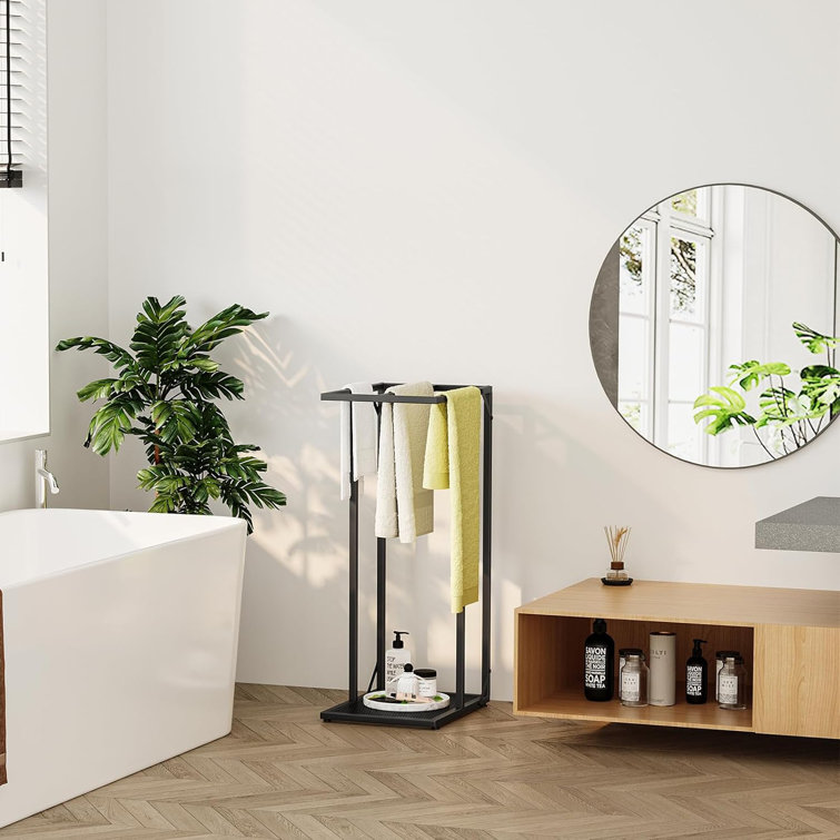 Porte-serviettes Bambou HOMCOM 3 Barres Avec étagère - 84x50x29cm, Capacité 16kg - Salle De Bain Ou Buanderie