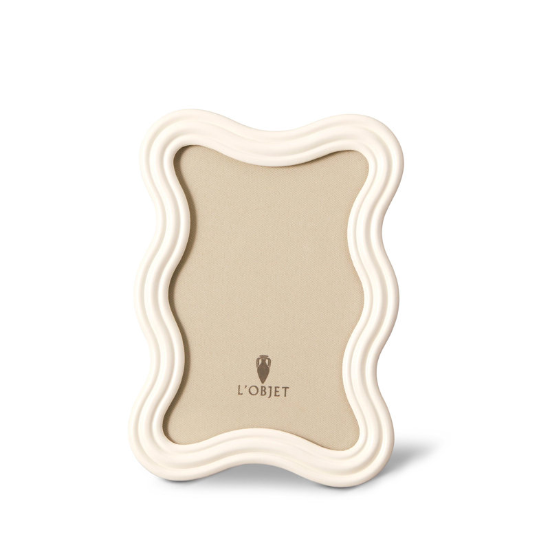 Ripple Frame, Enamel, White, 4" W x 6" H