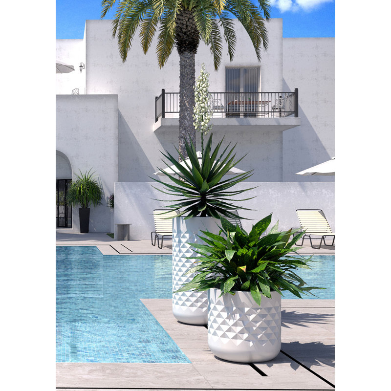 Pot à fleur en plastique Lisle, H 18 po x l 18 po x P 18 po, Blanc