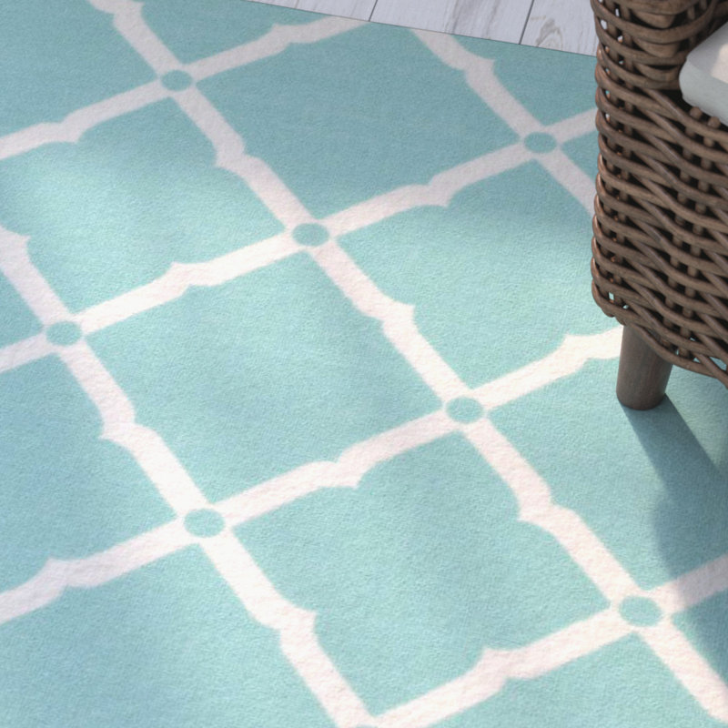 Geometric Indoor / Outdoor Rug, Rectangle 4'3" x 6'3"