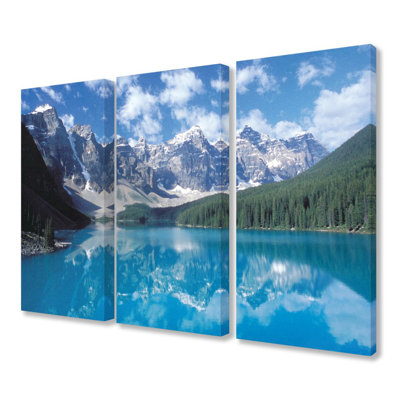 «Canadian Lake and Mountain Landscape», photographie