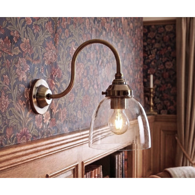 Victoria Armed Sconce