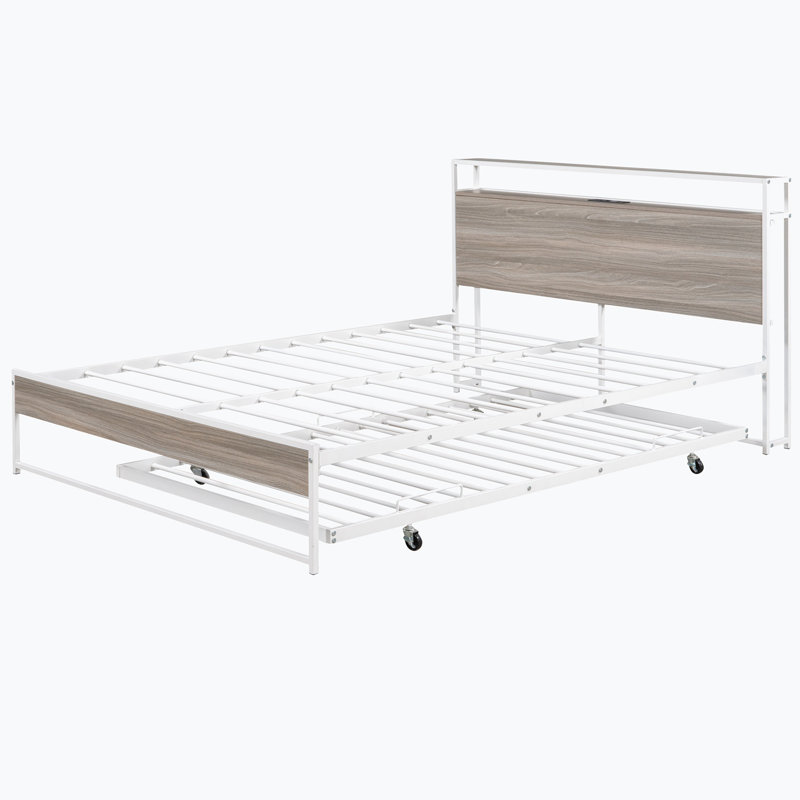 Modern Design Modern Metal Platform Bed Frame With Bed, Queen, White