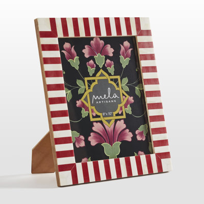 Single Picture Frame - Frames Included: 1