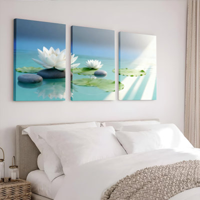 Ensemble de 3 tableaux sur toile tendue représentant des nénuphars et des pierres zen, pour la décoration du salon, de la chambre ou d'un spa.