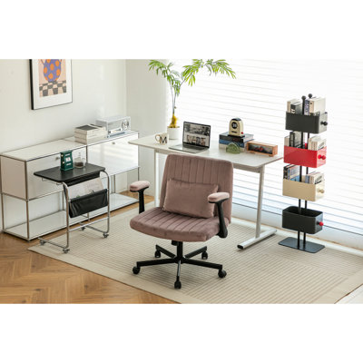 Chaise de bureau rose avec accoudoirs en croix avec roues et mécanisme d'inclinaison - Convient à la lecture à domicile | Design ergonomique, soutien du dos, moderne, confortable, espaces de travail intérieurs, revêtement en lin doux, respirant
