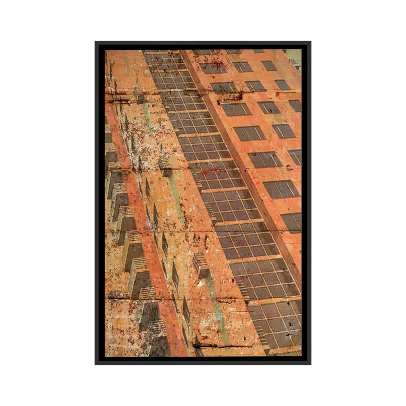 High-Rise I, impression sur toile tendue, H 26 po x l 18 po x P 1,5 po, Toile avec cadre noir, Pas de tapis