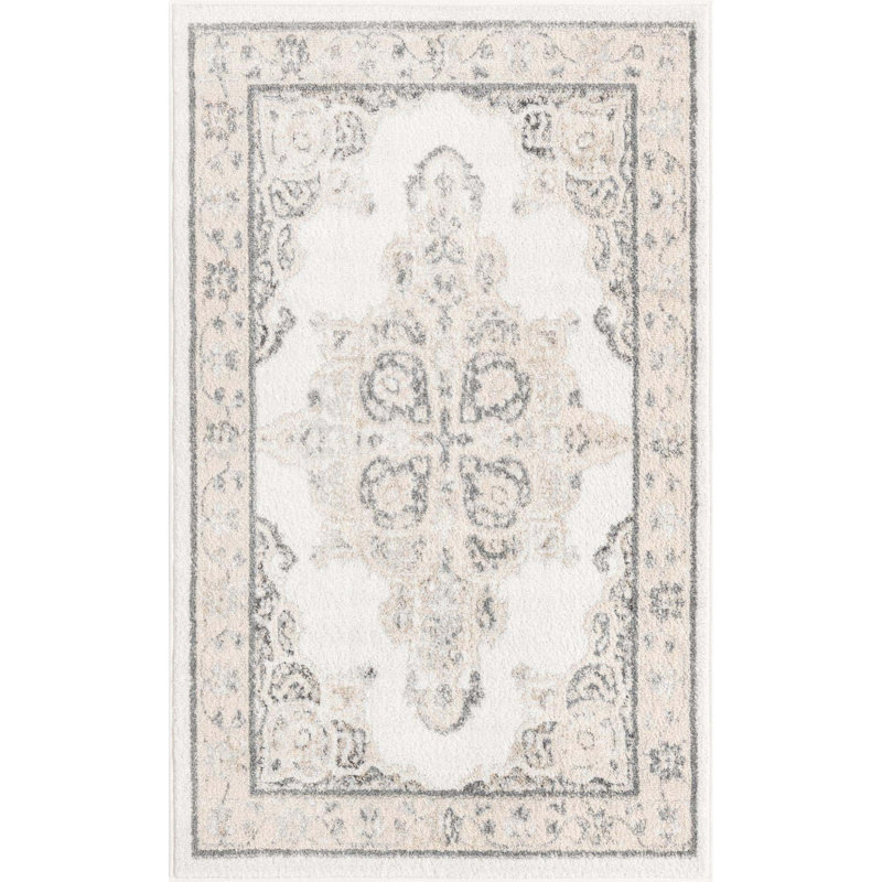 Anjelita Oriental Indoor Rug, Rectangle 3'3" x 5'3"