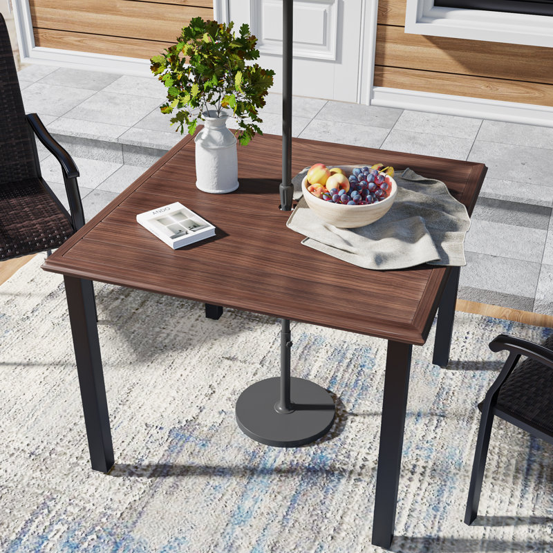 Table repas Hesson, Noyer