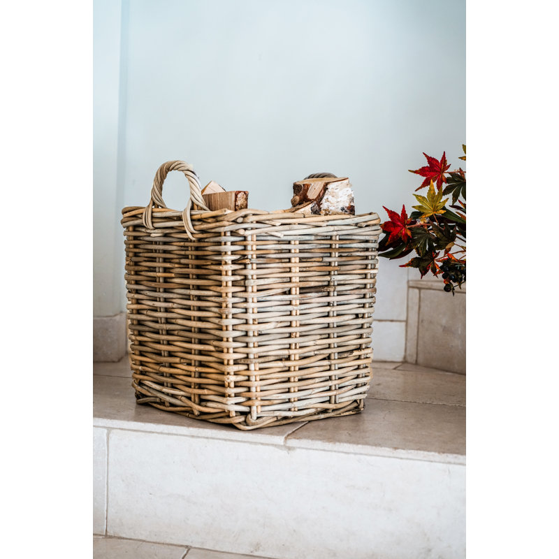 Wicker Log Carrier