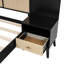 Élégante base de lit en bois massif noir avec 2 tables de chevet et lampes, fusionnant pour un look de chambre à coucher noir élégant. Fabrication, tendance