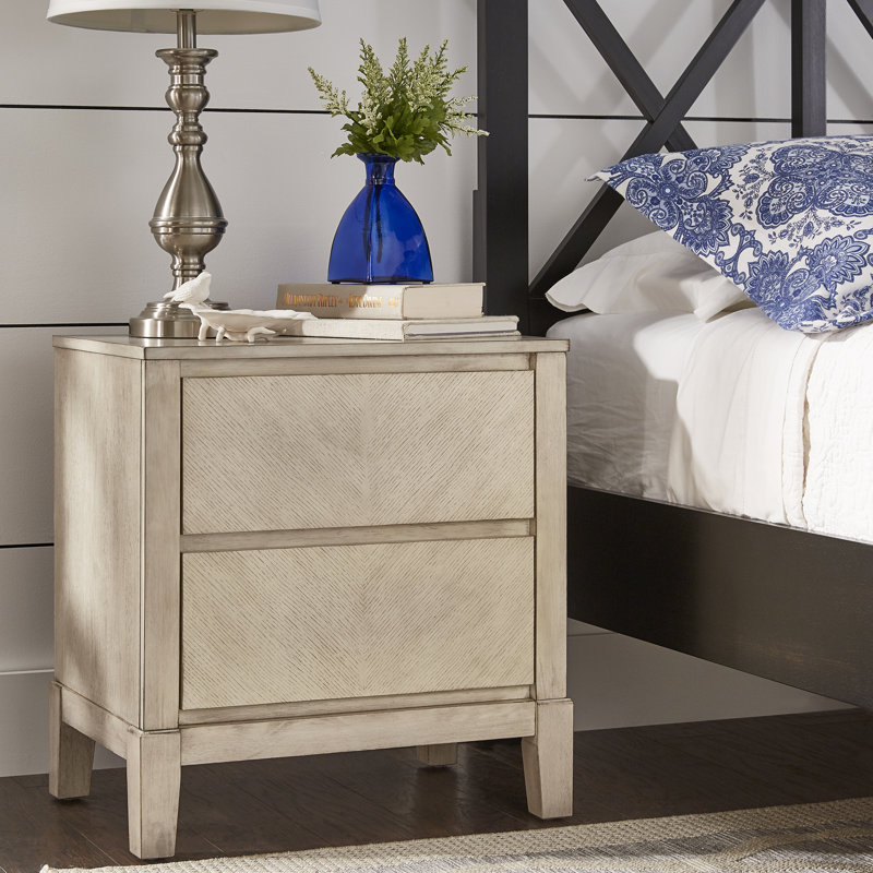 Oakleil 22.51'' W Nightstand, Antique White