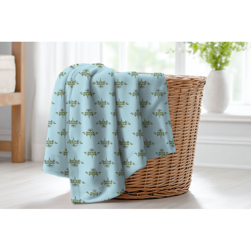 Couverture en velours de polaire Flora, L 60 po x l 50 po, Motif floral bleu