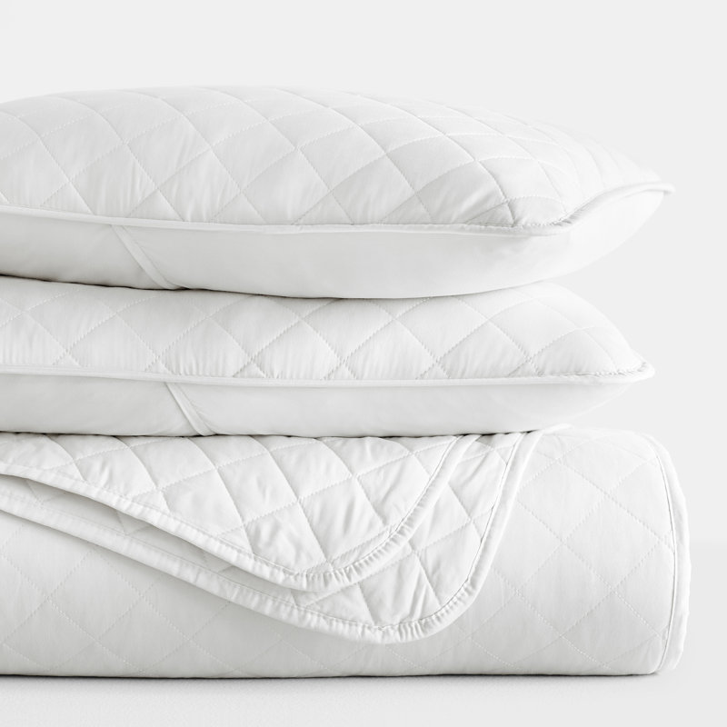 Becky Cameron Diamond Stich Quilt Set, King/Cal-King Quilt + 2 King Shams, White
