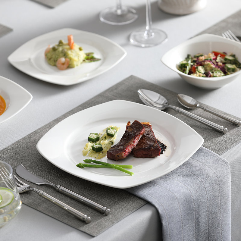 16 Piece Bone China Dinnerware Set - Service for 4