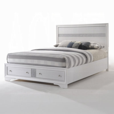 Naima 3 Piece Bedroom Set