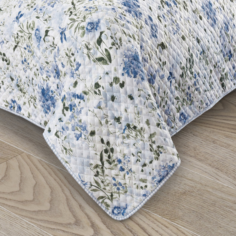 Kourtney Quilt Set Blue, King Quilt + 2 King Shams