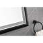 Miroir rectangulaire de salle de bain brouillard encadré noir-117090190