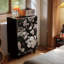 Commode de rangement à motif floral français