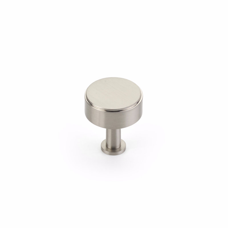 Pub House Round Knob, Brushed Nickel