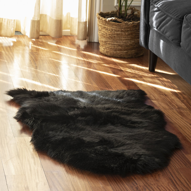 Tapis noir lavable en fausse fourrure simple - 2 pi x 3 pi