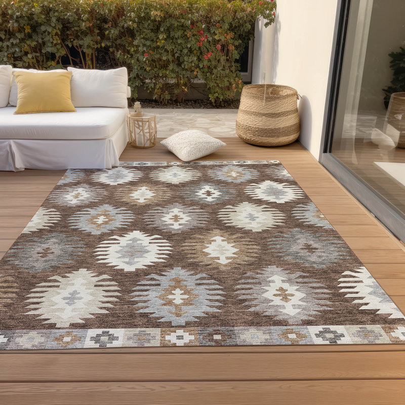 Chayden Washable Ikat Indoor / Outdoor Rug, Rectangle 2'6" x 3'10"