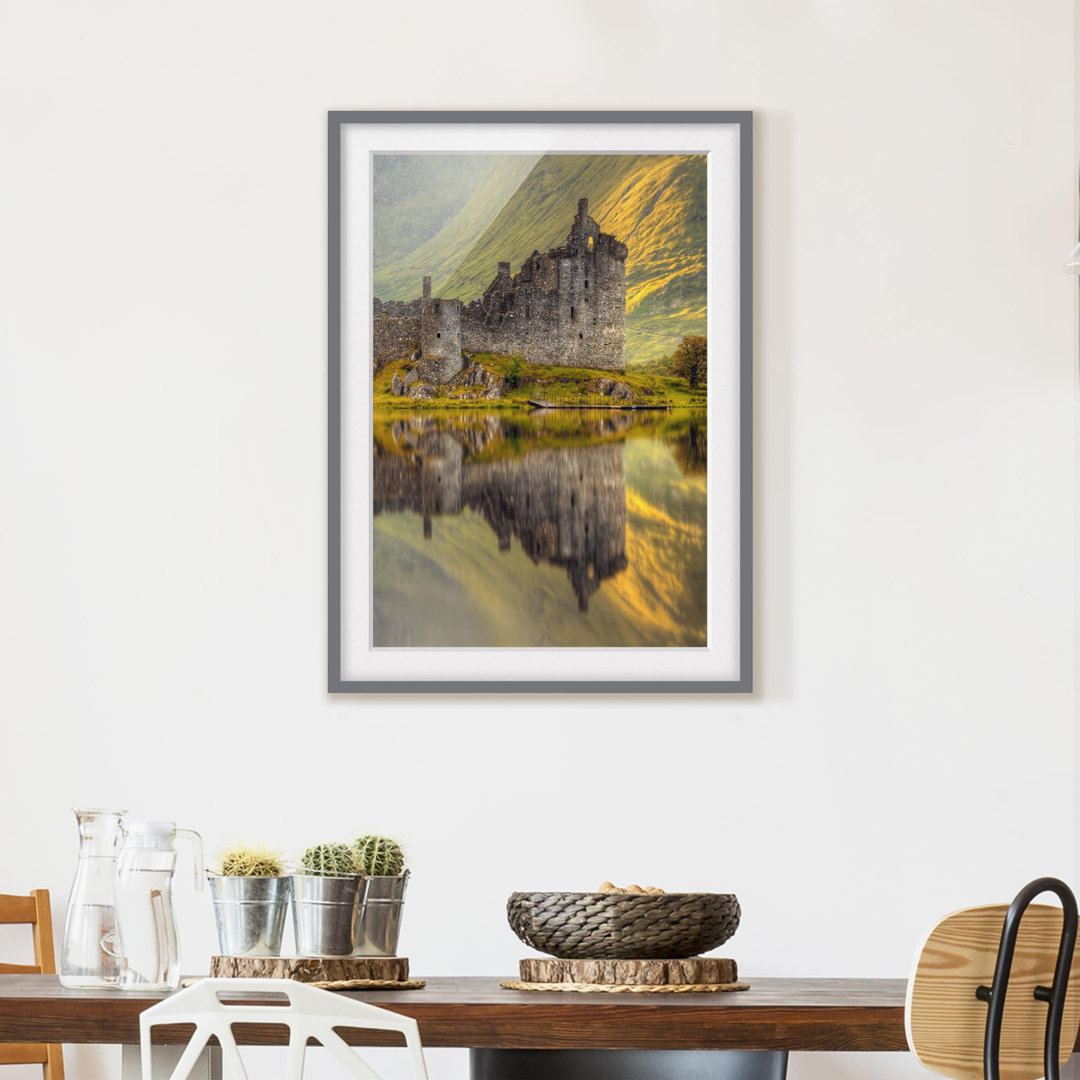 Gerahmtes Papierbild Kilchurn Castle in Schottland