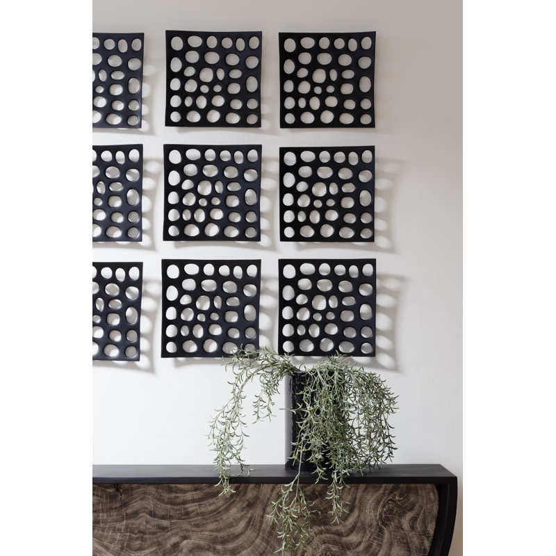 Polka Dot Wall Décor