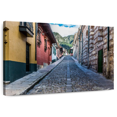 Sirci La Candelaria Street