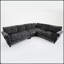 Luxueux canapé modulaire en chenille avec accoudoirs roulés et rivets, parfait pour les réunions confortables et élégantes.