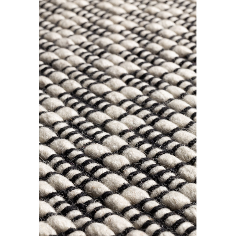 RHYTHM, Black / white, Rectangle 8'2" x 11'6"