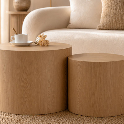 Nesting Coffee Table Set of 2, Round Wooden Coffee Tables, Modern End Side Tables for Living Room, Small Space Accent Tables, No Assembly Required,Nat
