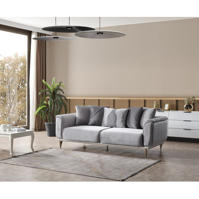 Peranza Loveseat