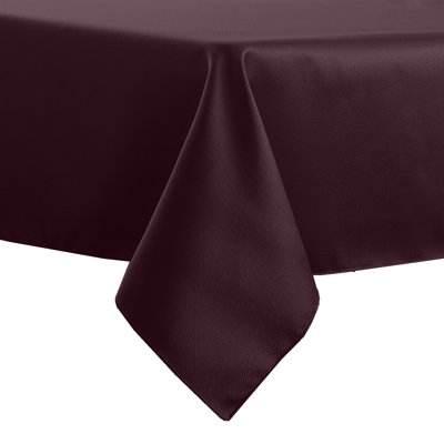 Ultimate Textile - Herringbone - Fandango Tablecloth, Burgundy Red