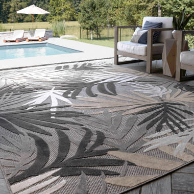 Zahir Tropical Floral Indoor/Outdoor Area Rug Cream/Gray/Black Beachcrest Home Rug Size: Rectangle 5' x 7