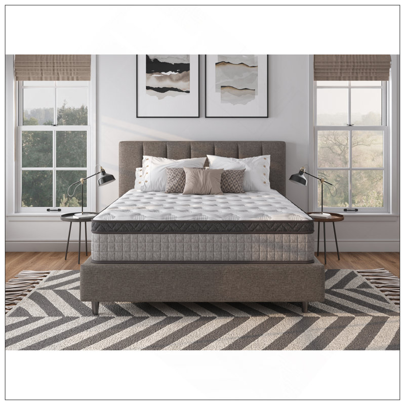 Assemblé aux États-Unis - Matelas en mousse à mémoire de forme hybride et rafraîchissant de 12 po King Diamond, 12"