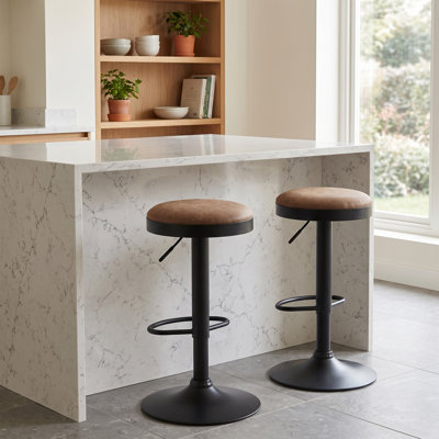 Chonie Swivel Yes Upholstered Faux Leather Yes Bar Stool