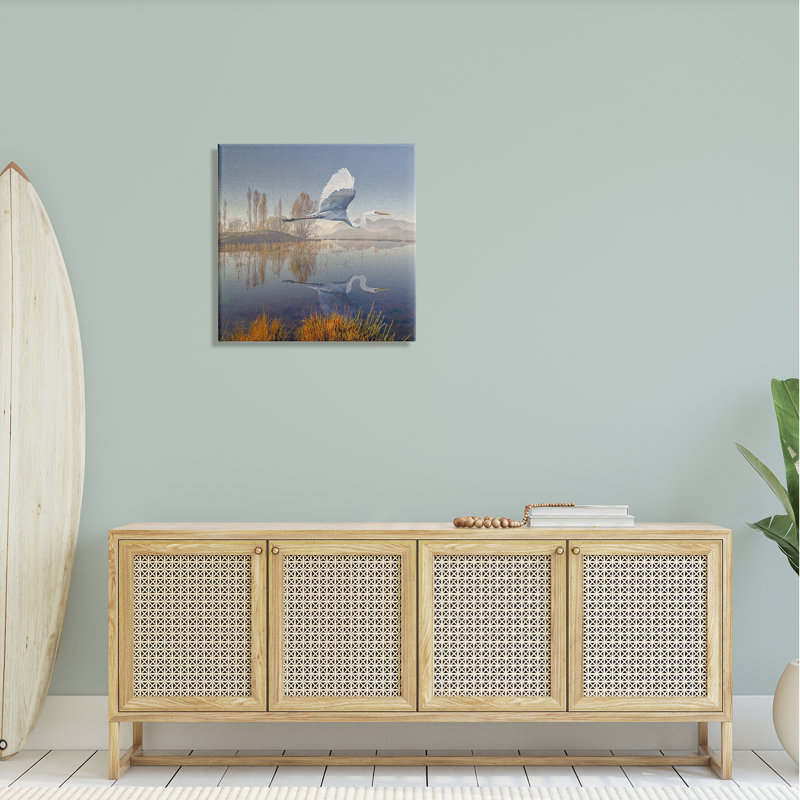 «Heron Flying Lake Reflection» par Steve Hunziker, impression sur toile tendue, H 24 po x l 24 po x P 1,5 po