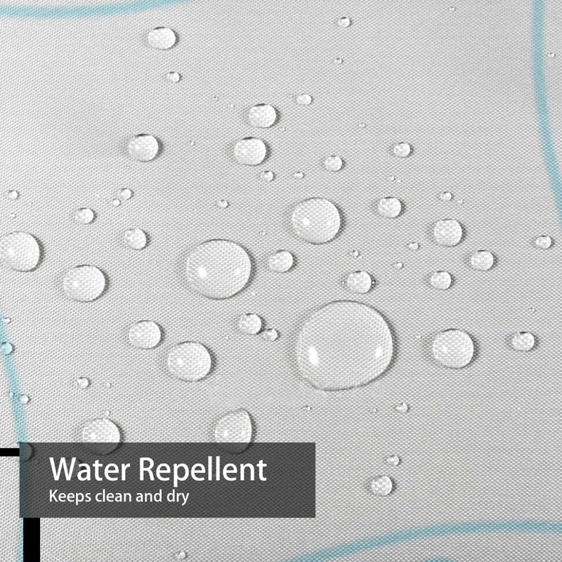 Rideau de douche blanc à motif géométrique bleu marine avec 12 crochets, L 72 po x l 84 po