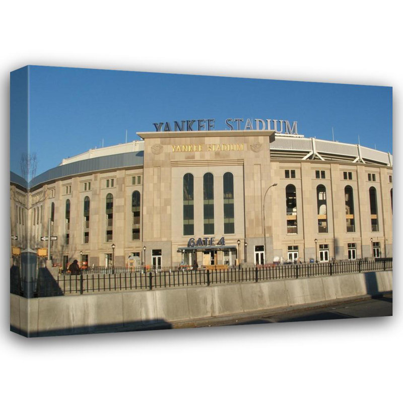 Yankee Stadium, H 18 po x l 24 po