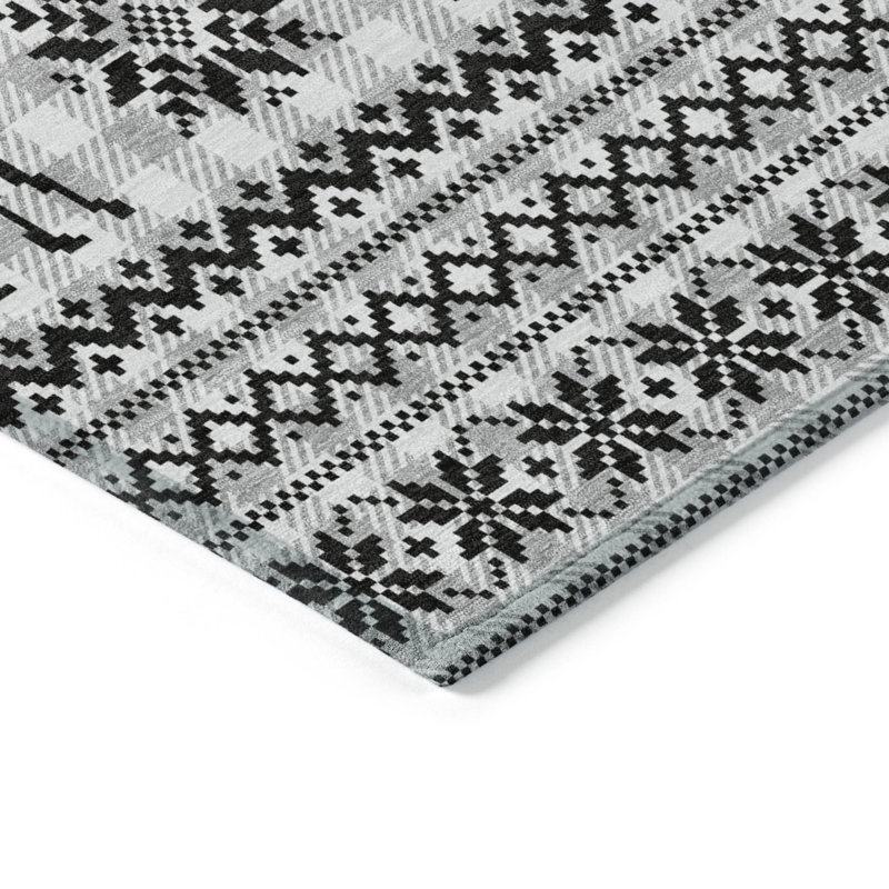 Machine Washable Indoor/Outdoor Christmas Reindeers Xhevrie Silver Rug, Rectangle 3' x 5'