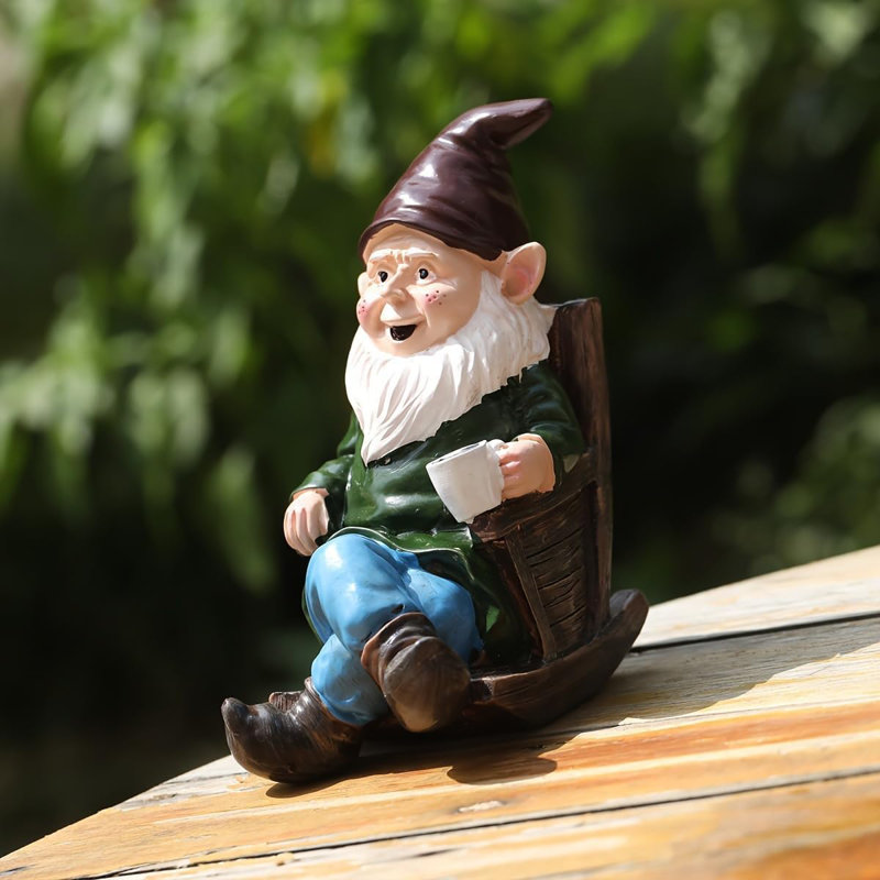 Décoration de statue de gnome de jardin sans visage buvant du café, ornement de figurine pour la cour intérieure / extérieure (brun)